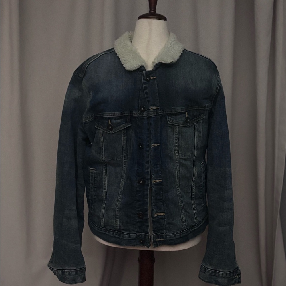 Rugged, Trucker Denim Jacket, Good Fellow & Co Unisex Faded Wash, Sherpa Lined